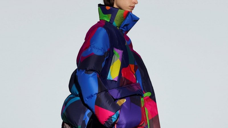【美品】sacai × kaws コラボ マルチカラー キッズ サイズ2 kawssacai2021071200_0000001.jpg