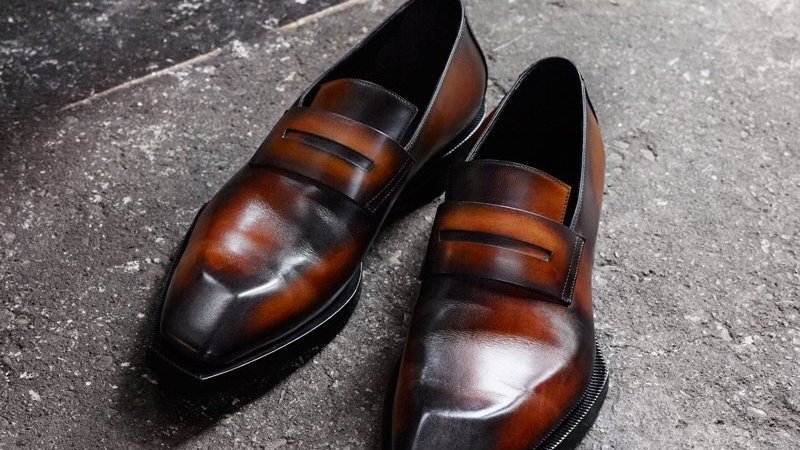 シンプル イズ ベスト、の極み【ベルルッティ】のレザー