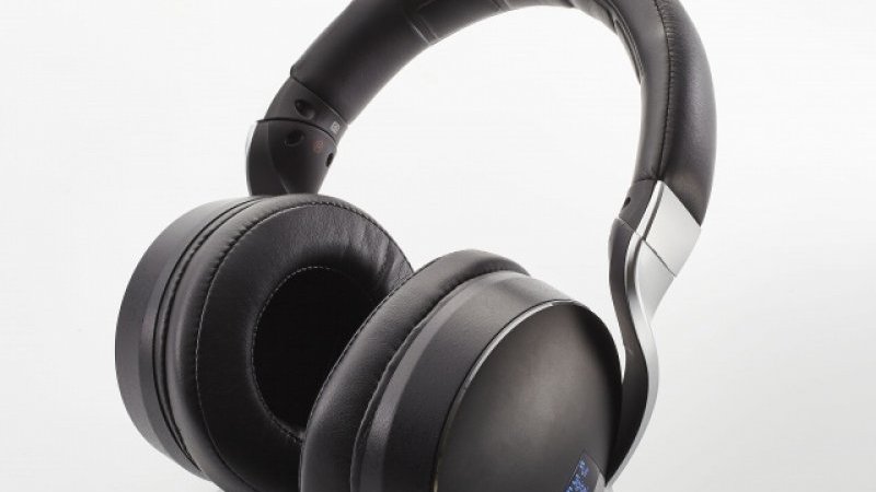 最初から最後まで、デジタルで奏でる 画期的ヘッドホン｜Pen Online