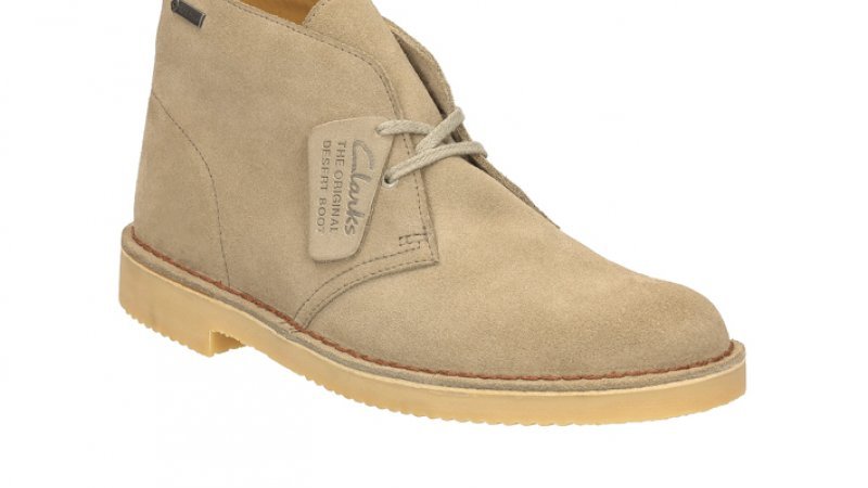 雨の日も安心！ クラークス社「デザートブーツ」の新型は“あの”防水