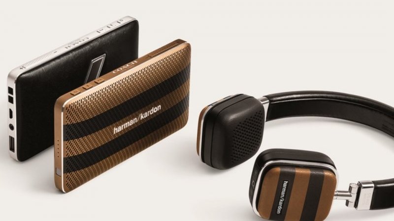コーチ」×「ハーマンカードン」のコラボなら、アーバンで快適な音楽