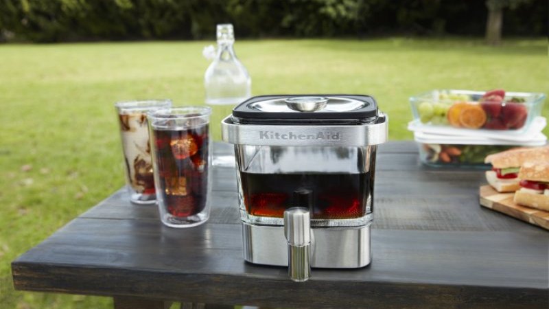 じっくり淹れて味わいまろやか、低温抽出のコールドブリューコーヒーを