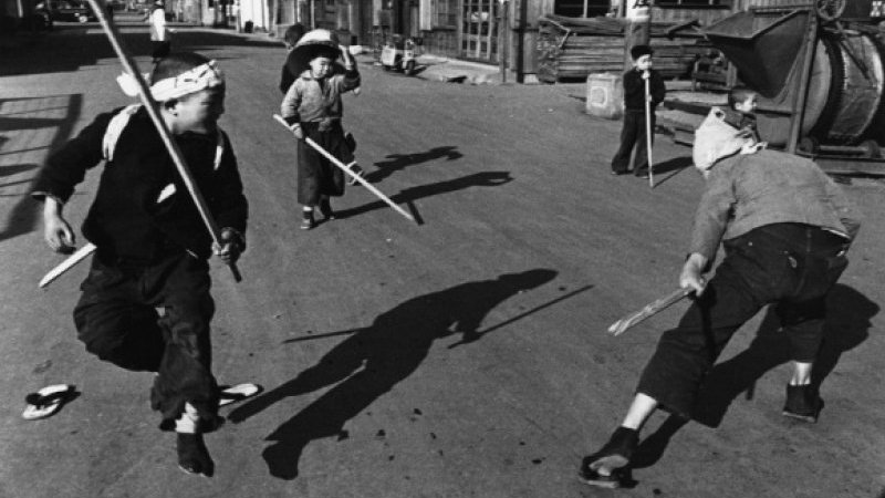 200余点を集めた、写真家・土門拳の「昭和のこどもたち」展を見る