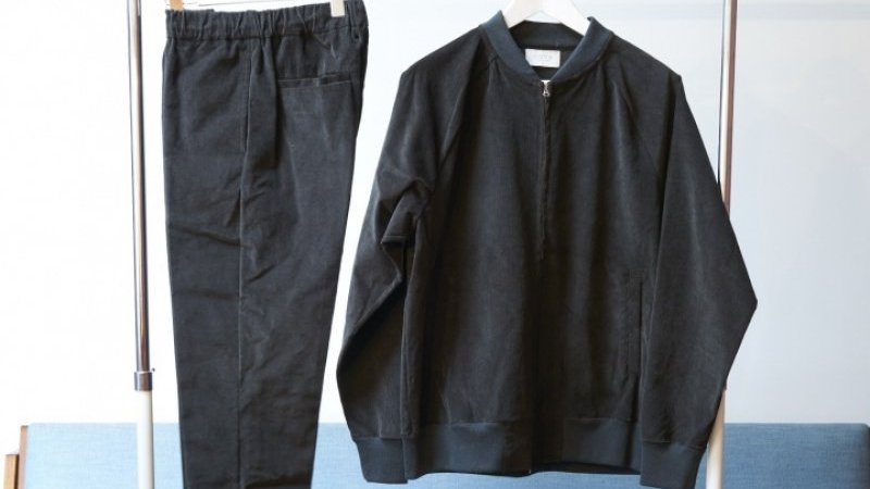 極美品　FLISTFIA フリストフィア　セットアップ　切り替え素材　ブラック 秋のお洒落でまず着たいのはセットアップ！ 「フリストフィア