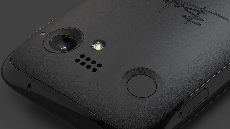 美しき「BALMUDA Phone」は、私たちとスマホとの関係を再構築する｜Pen