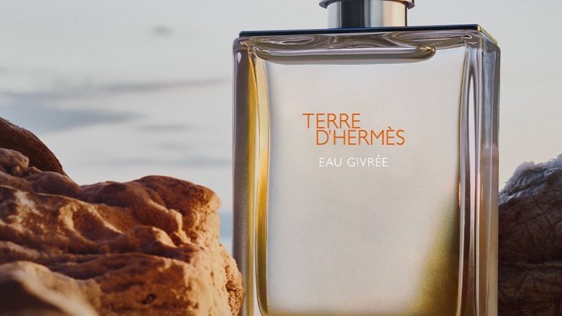 HERMES 香水 エルメスの新作香水が放つ、“氷に秘められた熱”のような力強さ｜Pen Online