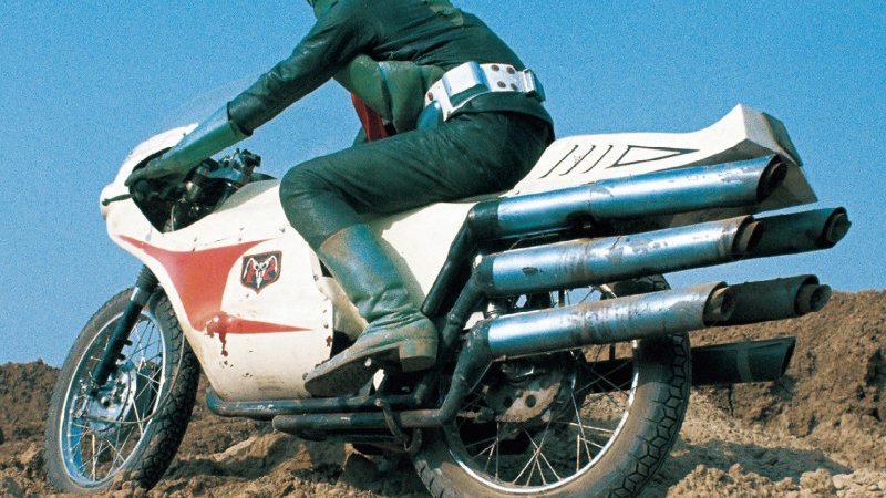 仮面ライダーの頼れる相棒、高性能マシン「サイクロン号」の変遷を