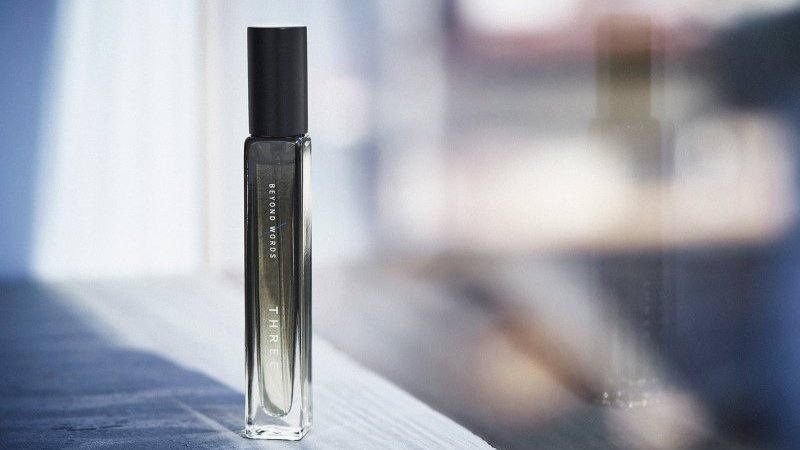 THREE エッセンシャルセンツ X03 BEYOND WORDS ESSENTIAL SCENTS 15th Anniversary collection | THREE（スリー