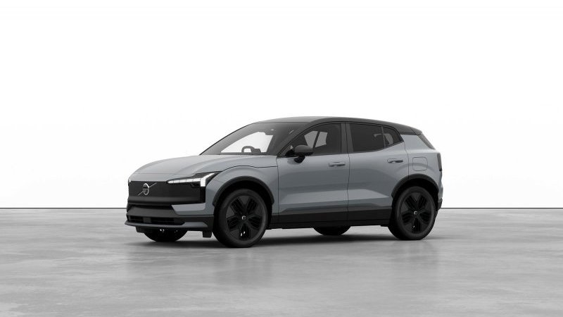 ボルボEX30、400万円台のエントリーモデルを導入！ クロスカントリーを