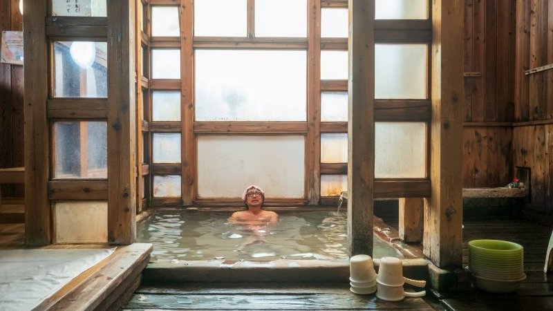 小山薫堂の湯道百選 第109回】草津温泉「白旗の湯」で体感する、心まで