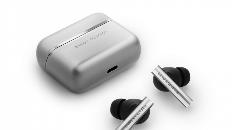 バング ＆ オルフセンの新作】静寂を身にまとう、というラグジュアリー