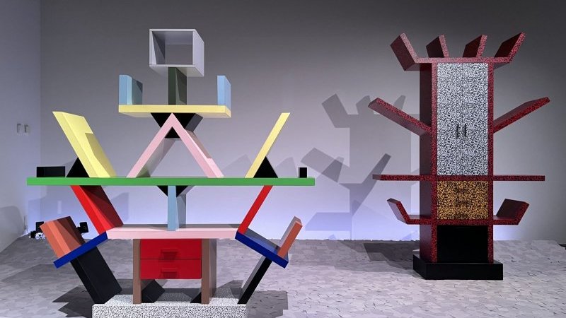 家具なのにアート】世界を変えた巨匠エットレ・ソットサスの大回顧展が
