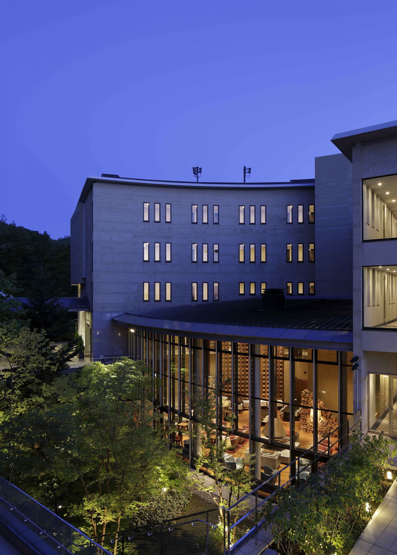 001Exterior3_05072013-Light.jpg