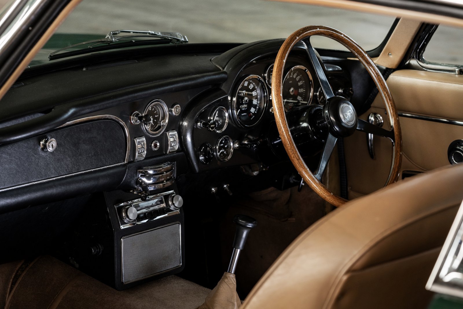 1965_-_1969_DB6 (1)のコピー.jpg