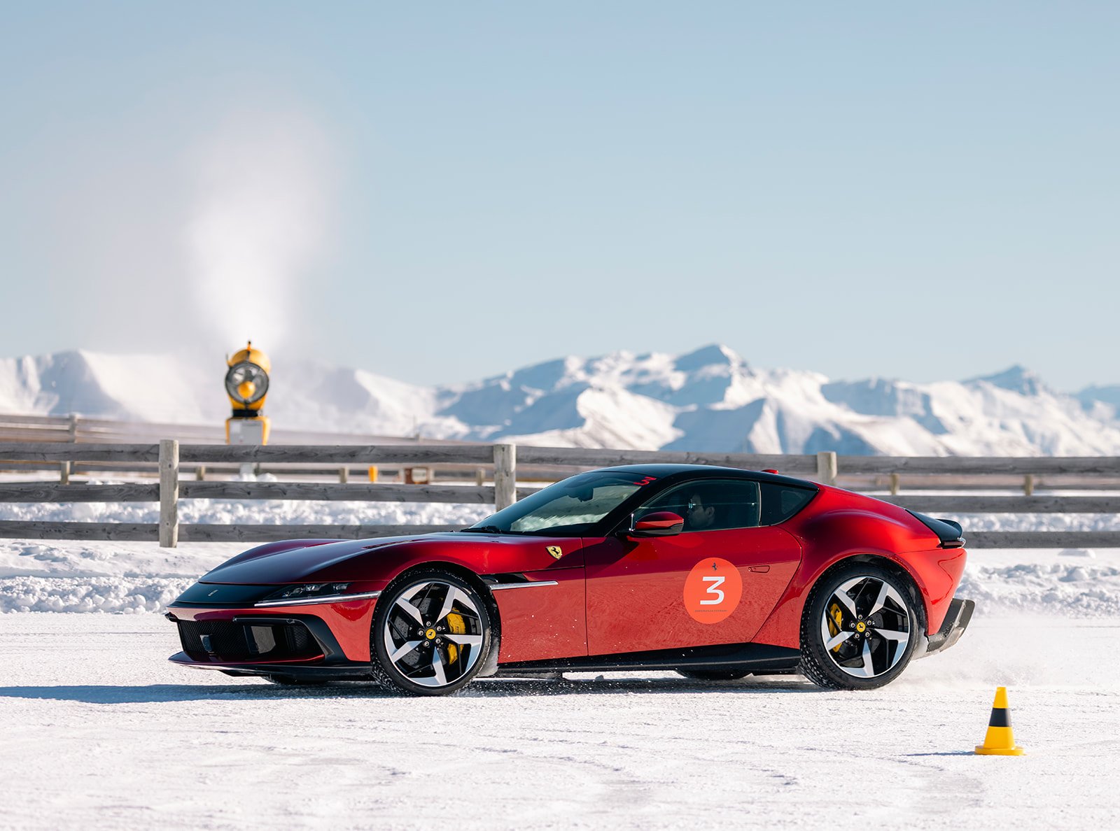Ferrari_Esperienza_day5-5146_websizeのコピー2.jpg