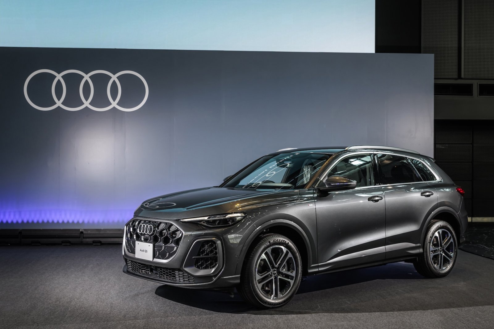 039_Audi_New_Models_Special_Debut_Show_l_02.jpg