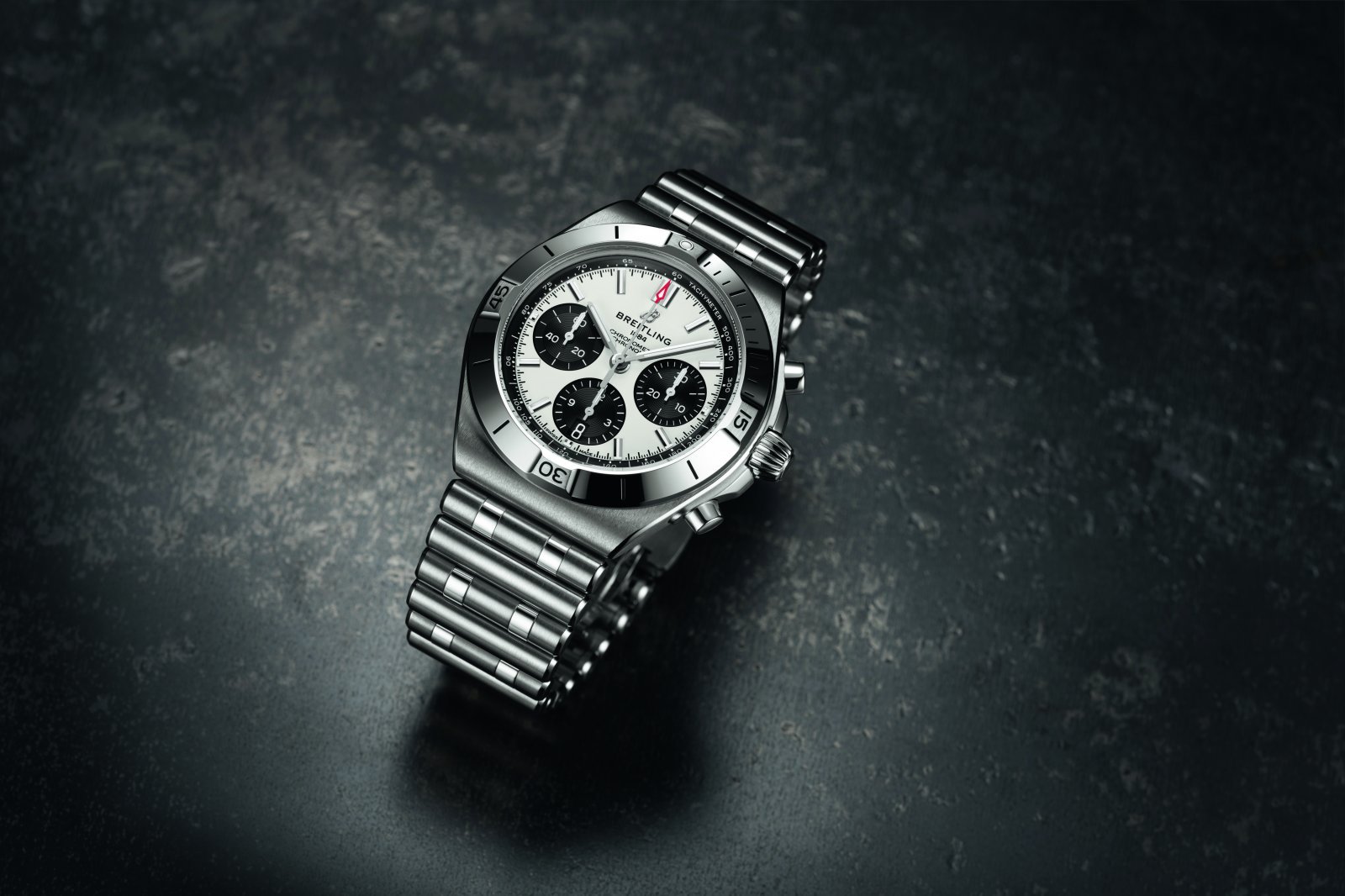 03_Chronomat B01 42_White_AB0158101A1A1_RGB.jpg