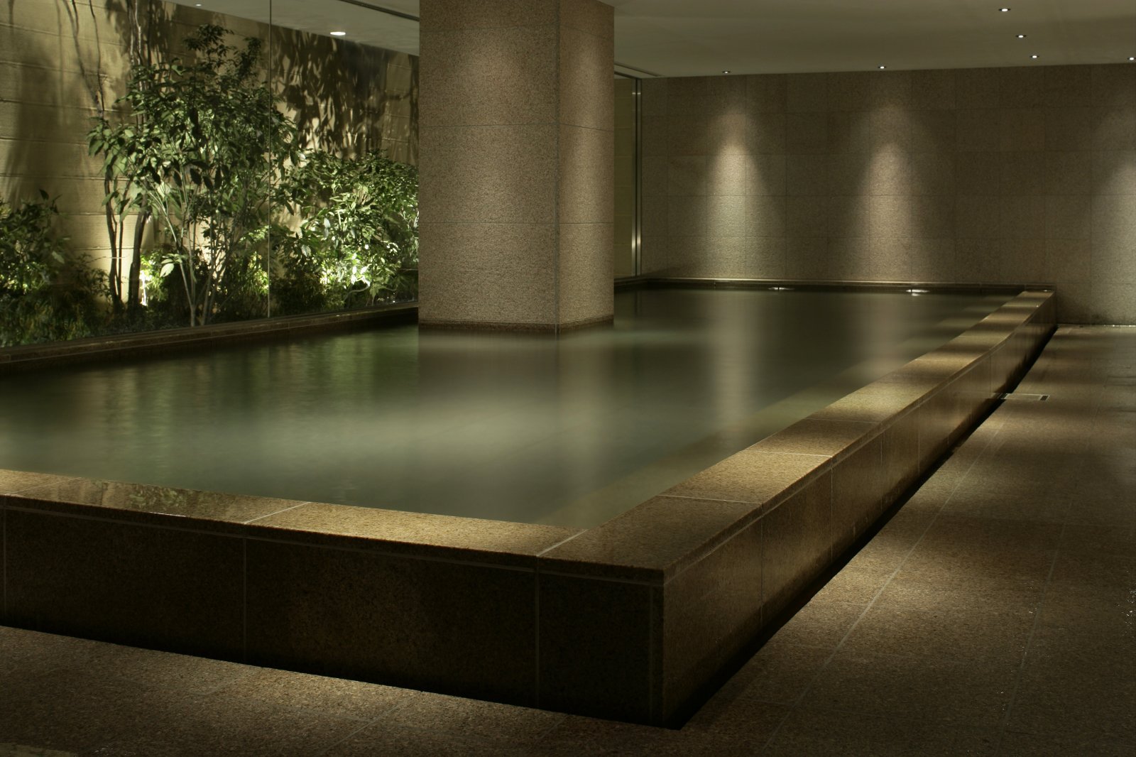 04.Izumi_Spa_Onsen.jpg