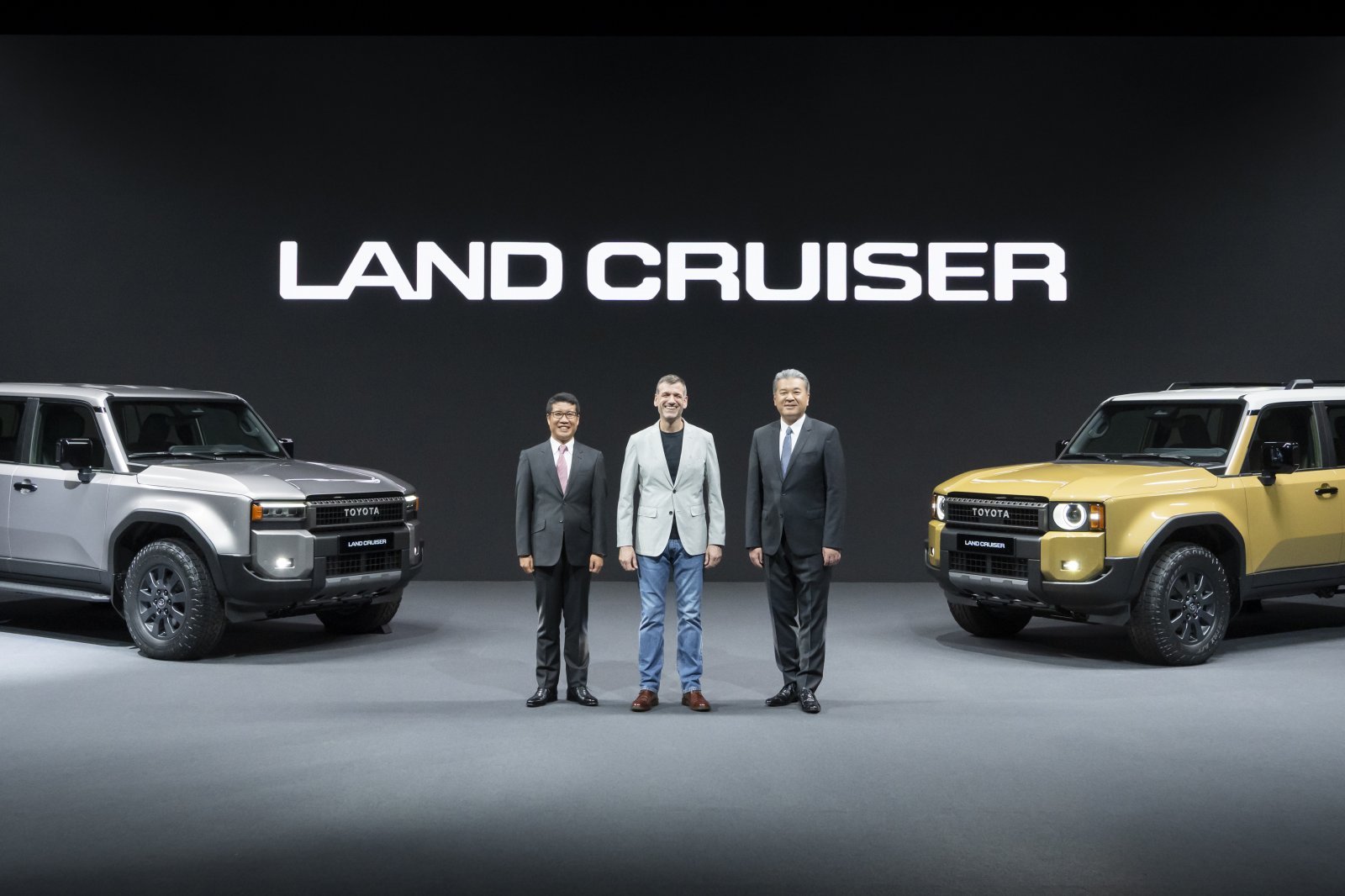 landcruiser_01_82.jpg