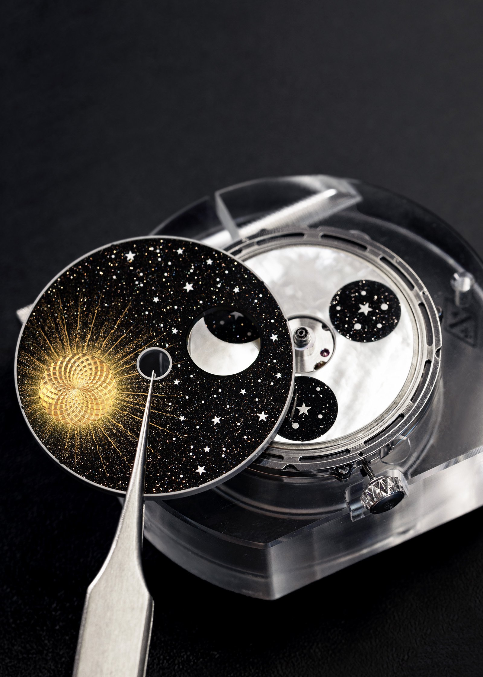 vca_04_2026_Craftsmanship_VCARPESA00-9.jpg