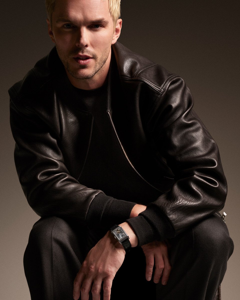 1920_2025_q711242j_tourbillion_seamless_nicholas-hoult_0065_srgb_4-5_2.jpg