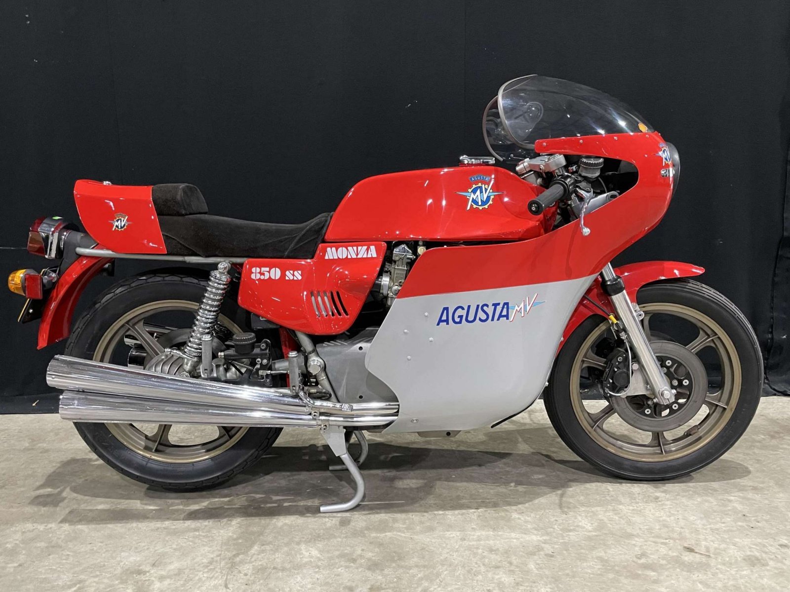 1977_MV_Agusta_850_Monza.jpg