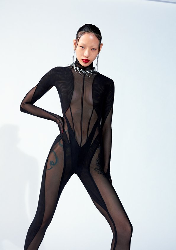 2007-HENRICK-A4-PR-Lookbook-Portrait-Image-women-72ppi_22.jpg
