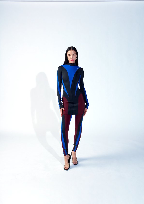 2007-HENRICK-A4-PR-Lookbook-Portrait-Image-women-72ppi_25.jpg