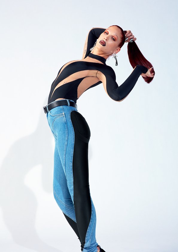 2007-HENRICK-A4-PR-Lookbook-Portrait-Image-women-72ppi_28.jpg