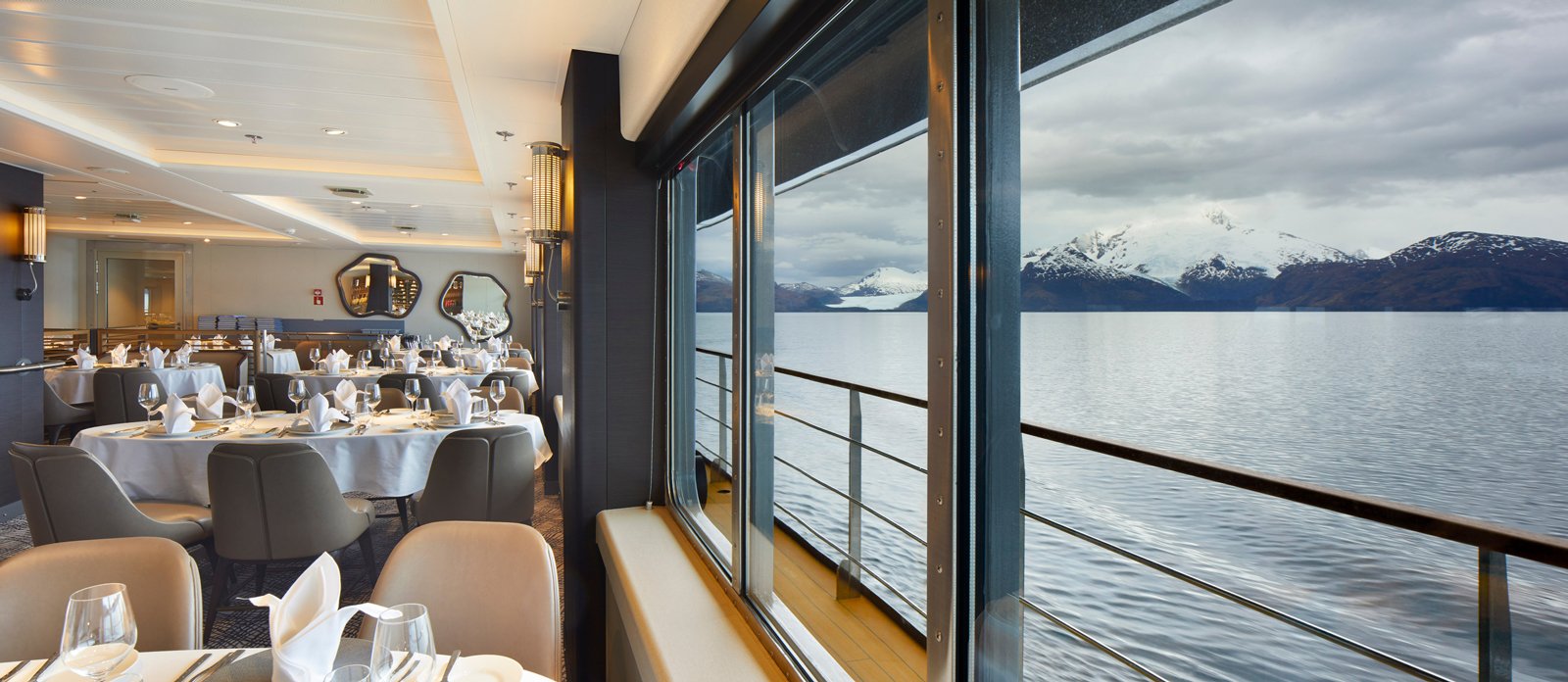 25)A21_MAG01_BB_-MAG_2019_TomArbanPhotography-Restaurant-(10).jpg
