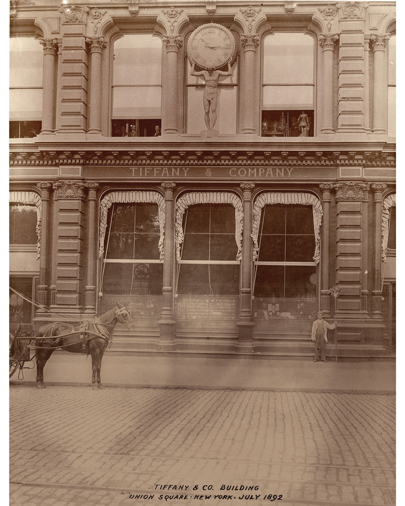 2_Atlas-statue---Tiffany-&-Co.-Union-Square-flagship-store,-1892-@Tiffany-Archives.jpg