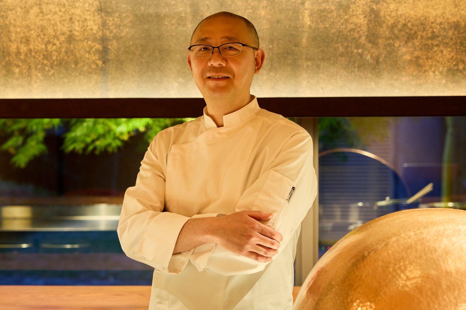 総料理長 橋本 竜児.jpg