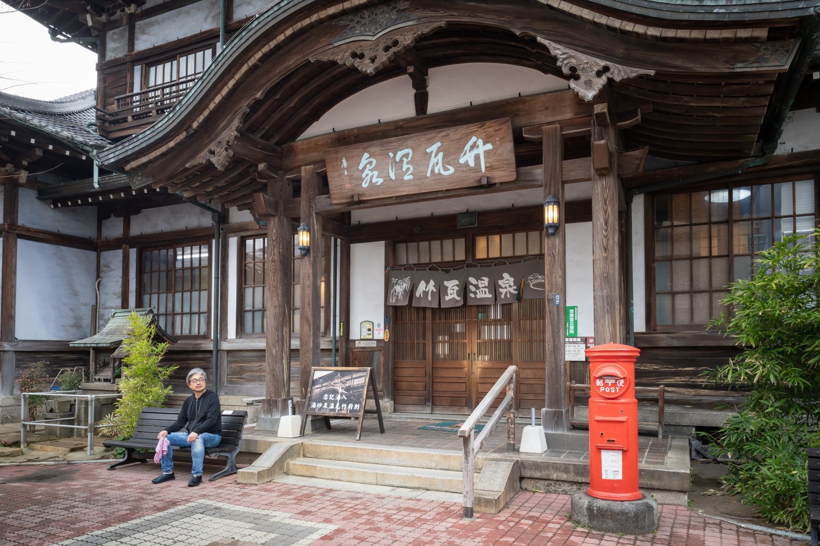 3-KS100229.jpg