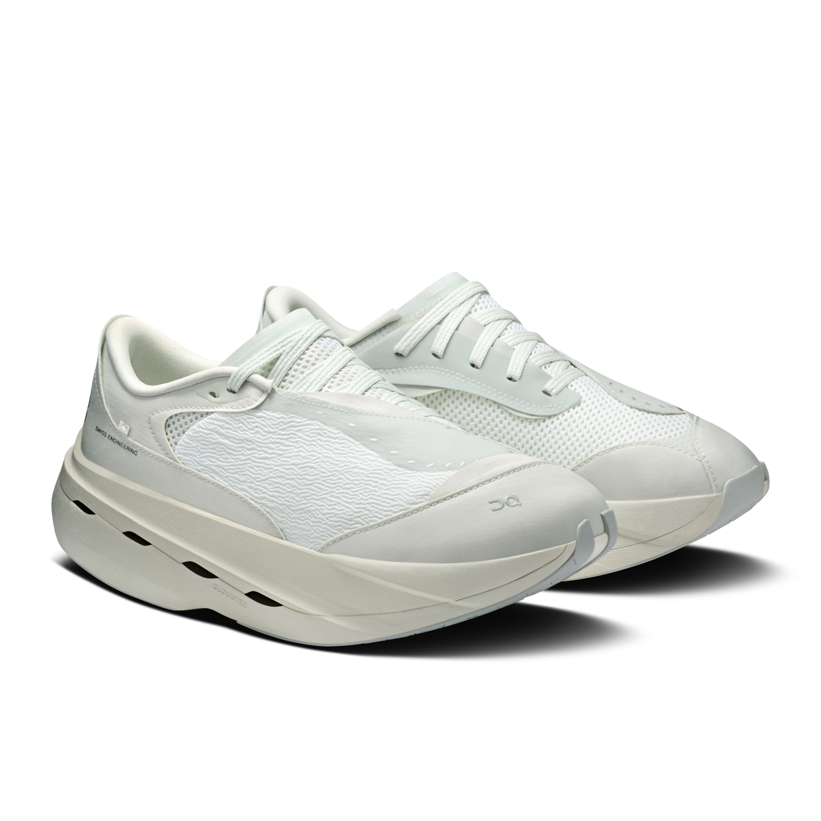 3WG10715342-cloudboom_volt_paf-ss26-white_gale-w-1x1-g6.png