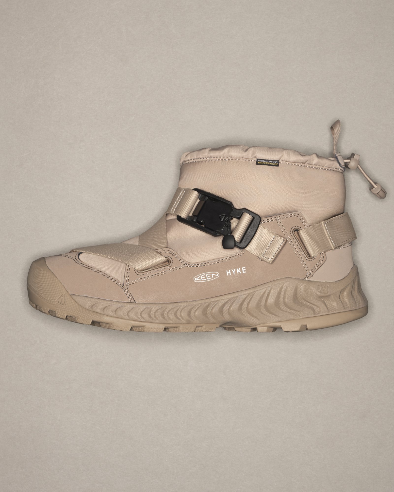 6_ITEM_4x5_側面_MENS_HOODZERRA_HYKE EDITION_TIMBERWOLF.jpg