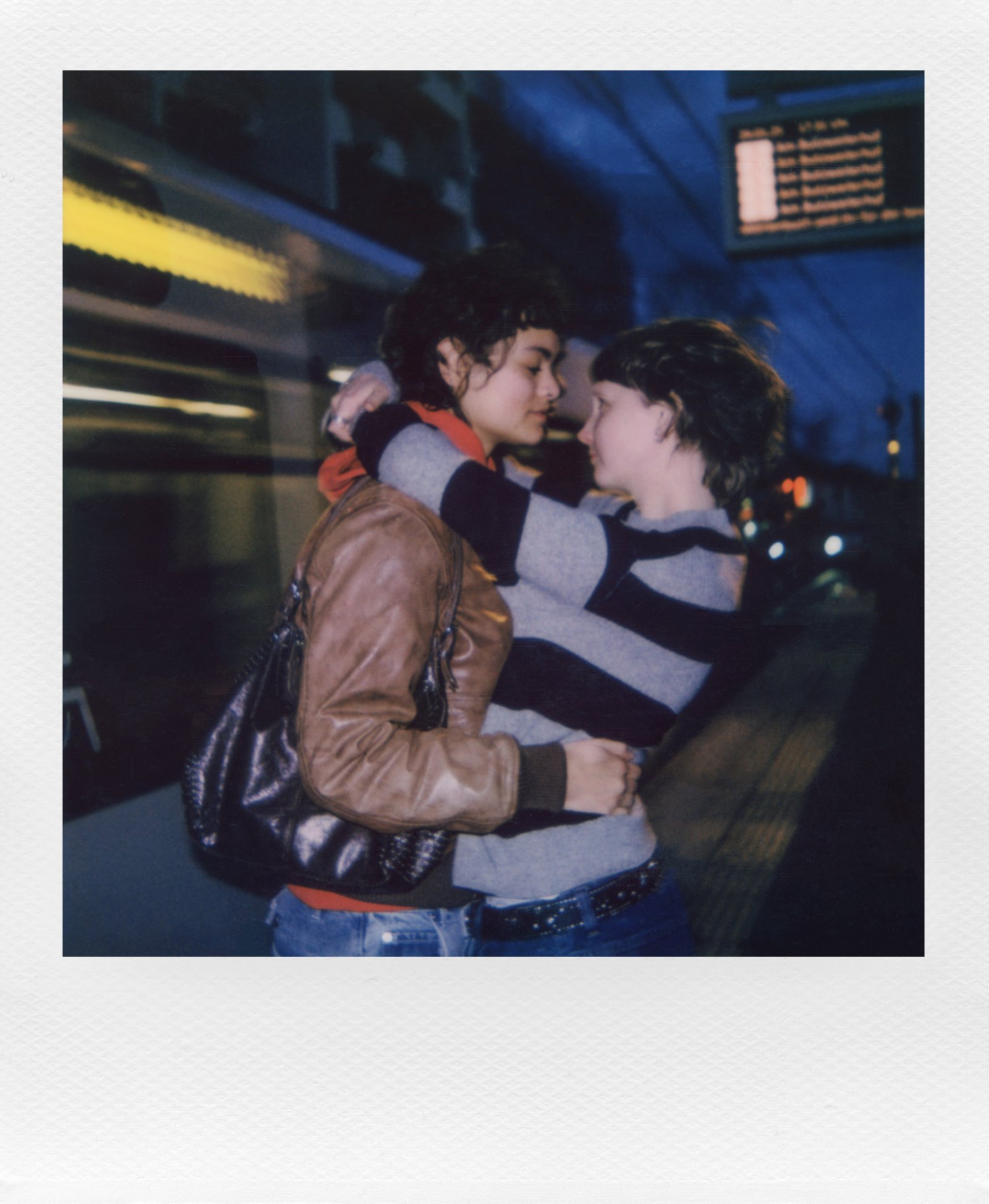 Flip Polaroid Photo By Marina MóNaco 04 E7ab5d.jpg