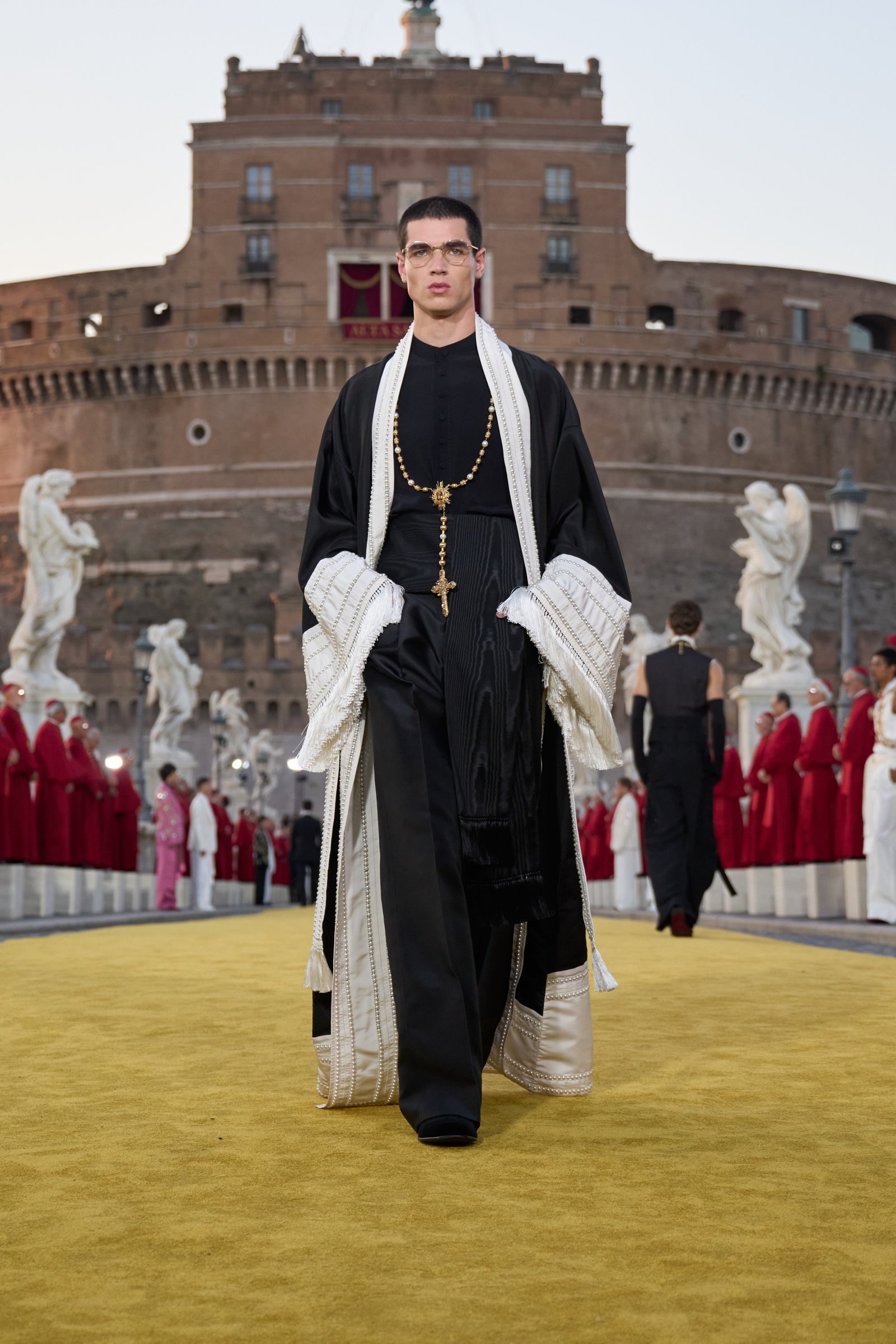DG_AM_Roma_2025_Sfilata_Alta_Sartoria_ph_Go_Runway_034.jpg
