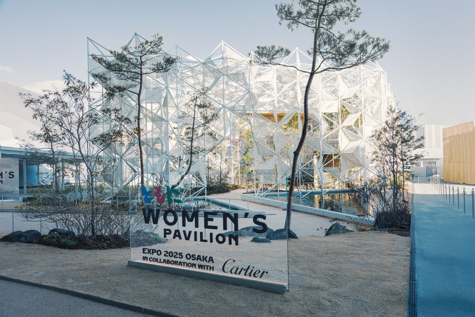 Women's Pavilion_Building_Victor Picon ©Cartier_RVB.jpg