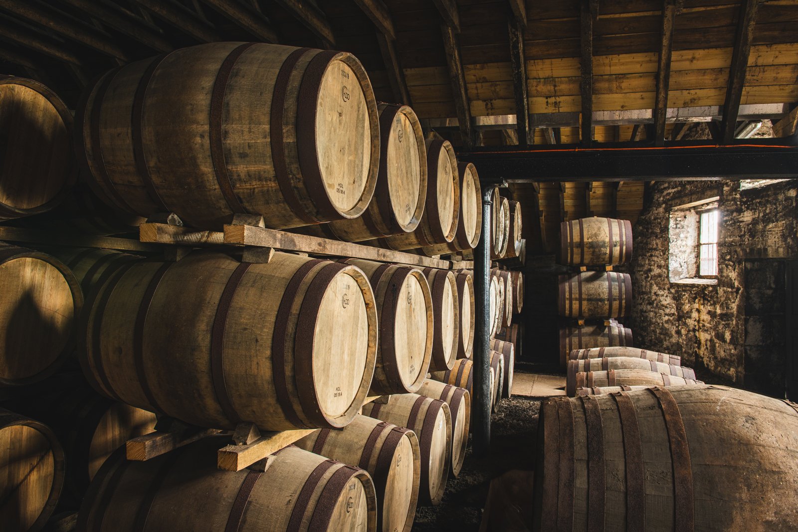 5_2023-LifestylePhotography-Distillery-3.jpg