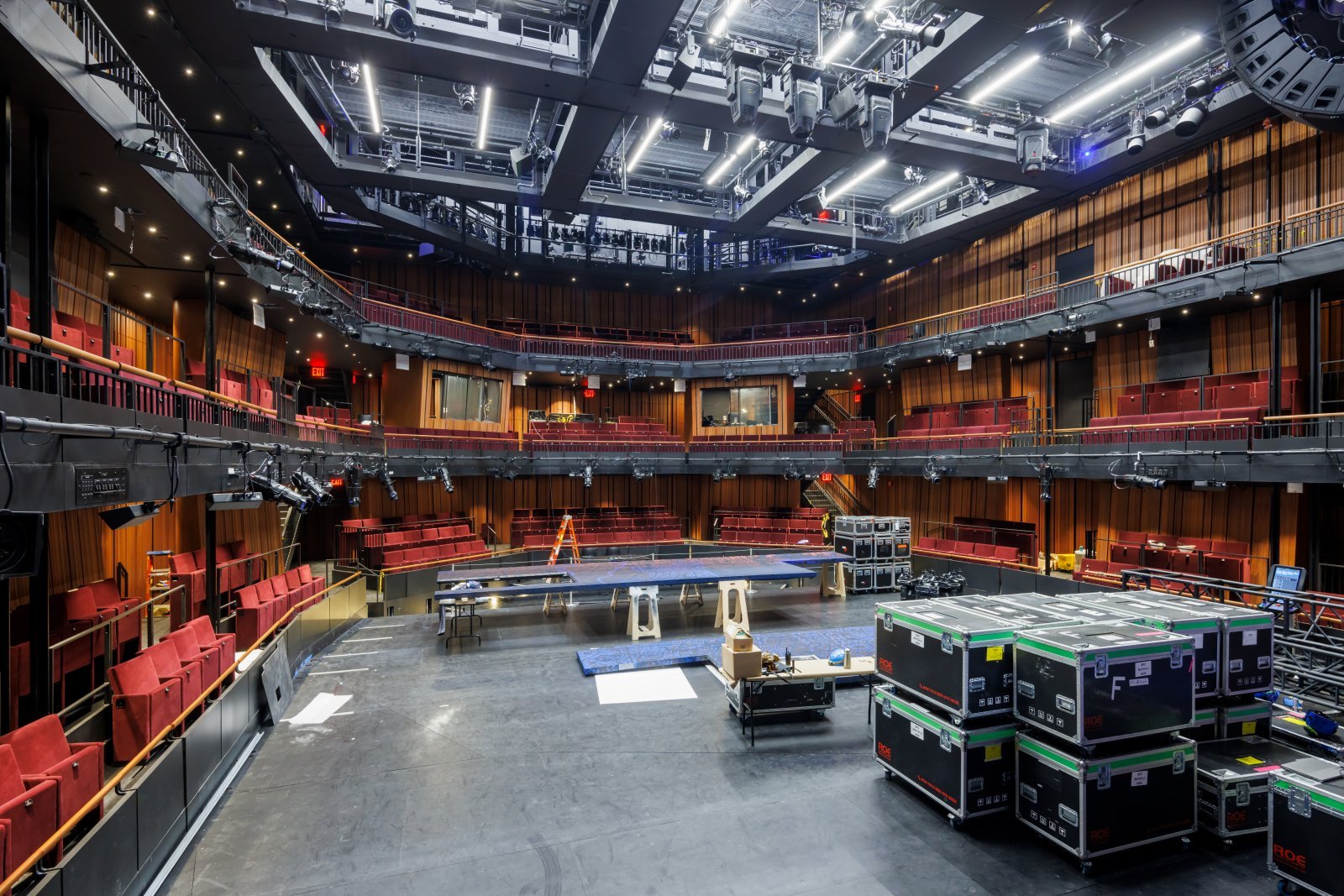 6-10  Perelman Performing Arts Center, John E. Zuccotti Theater during load in for first performances. Image Iwan Baan. .jpg