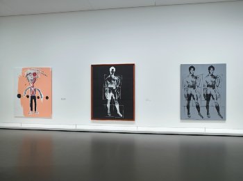 1-Vue d#8217;installation de l#8217;exposition #8220;Basquiat  Warhol, a quatre�mains#8221; (15)　7月.jpg