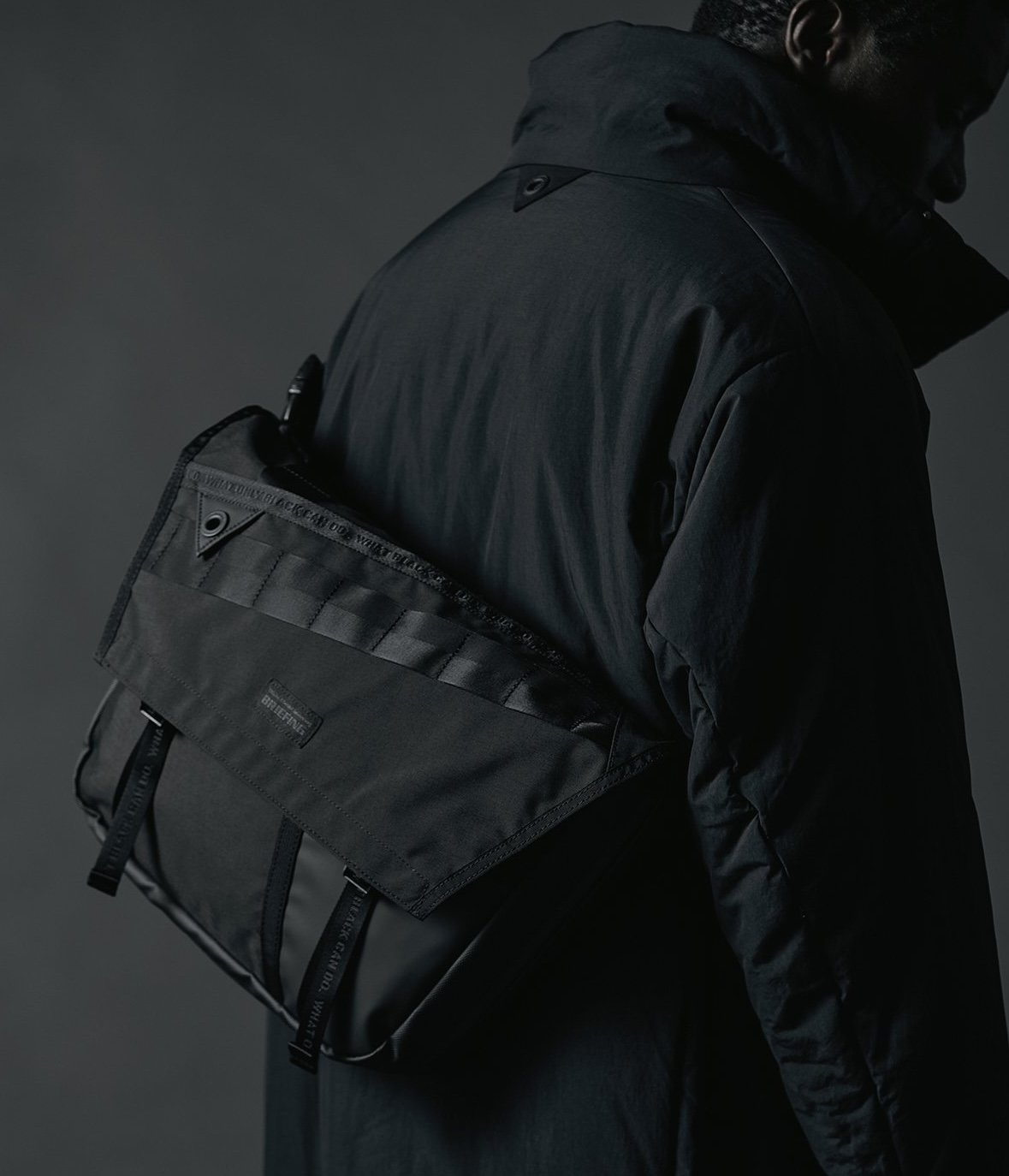 White Mountaineering×BRIEFINGのコラボ商品
