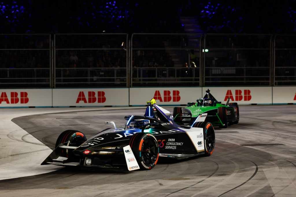 J_TCS_Racing_London_R16_SamBird_300723_004のコピー.jpg
