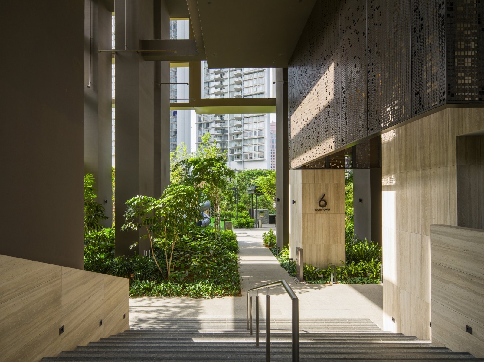 MVRDV Irwell Hill Residences 13 © Finbarr Fallon.jpg