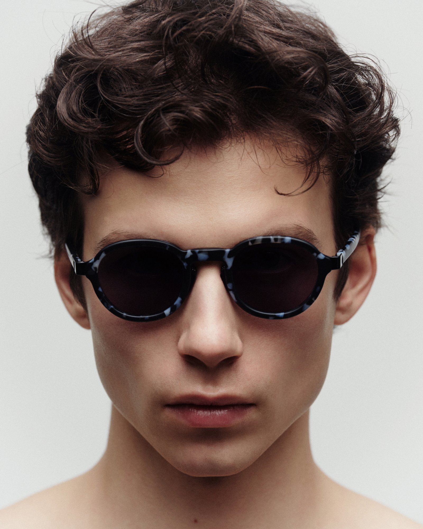 ISSEY MIYAKE EYES_I_0337+_low.jpg