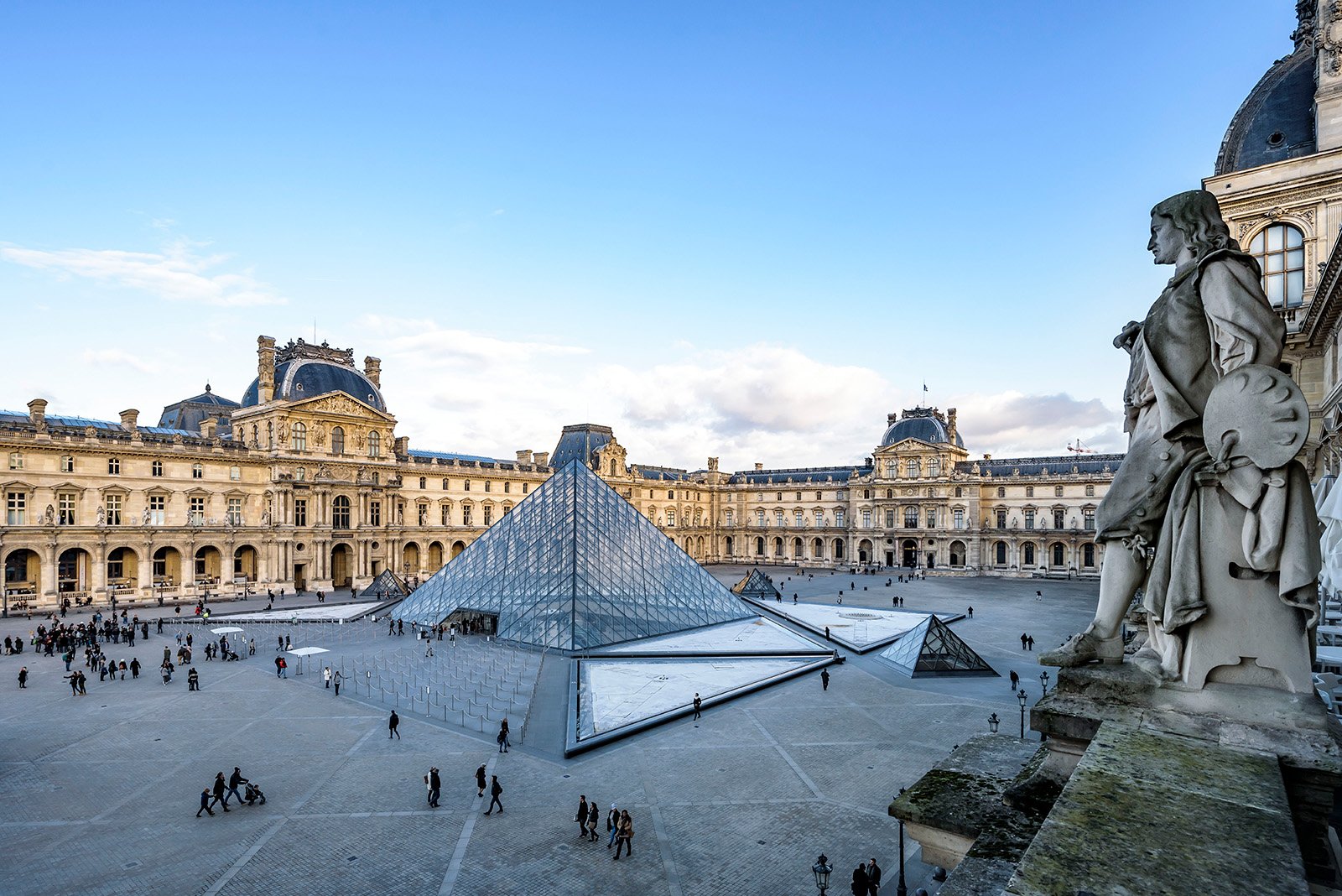 9_ルーブル_VC_01_Pyramide_© Musee_du_Louvre _Olivier_Ouadah.jpg