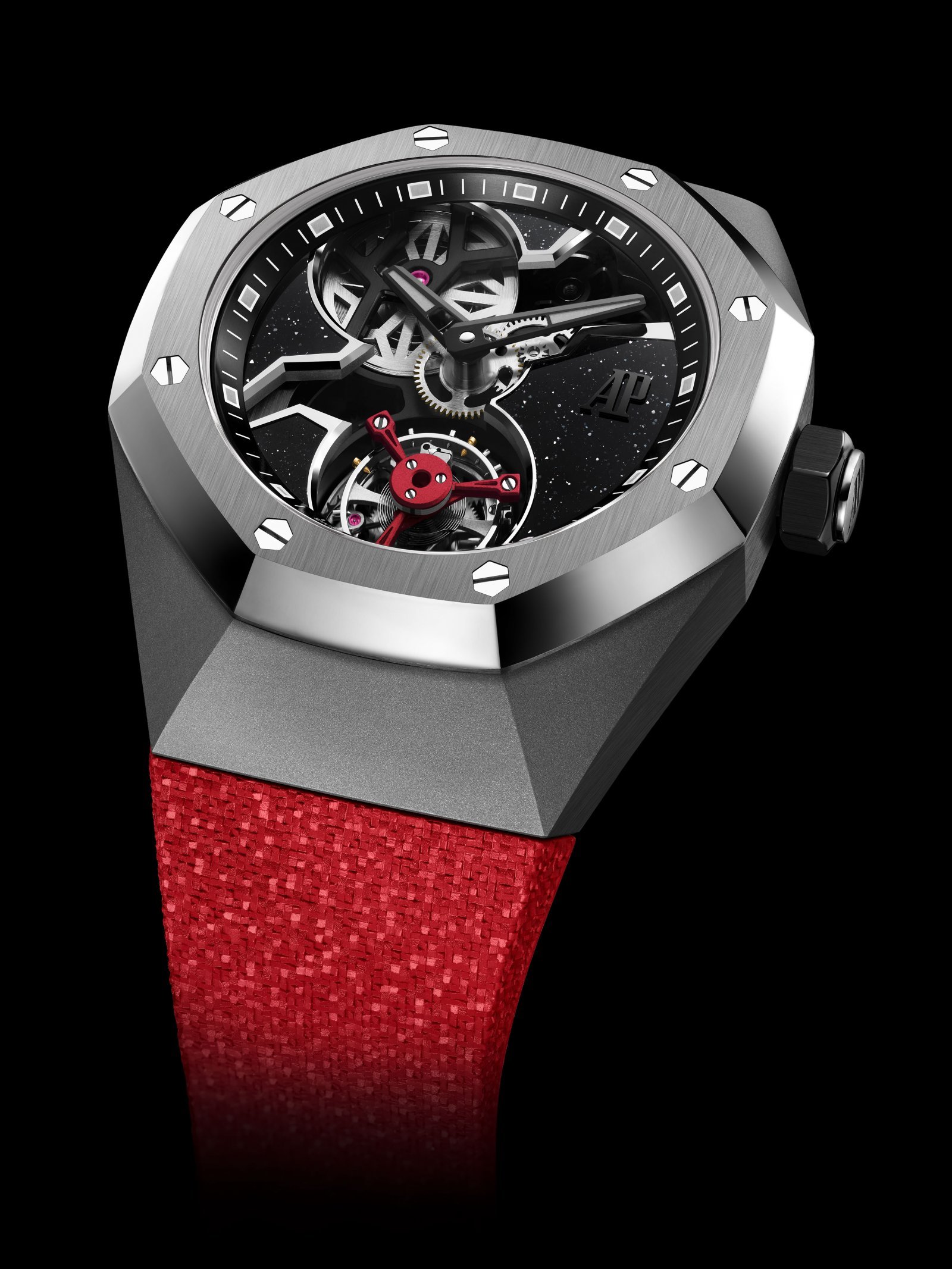 ROC_26643TI-OO-D002CA-01_closeup_GP07_bracelet-rouge.DIGITAL.jpeg