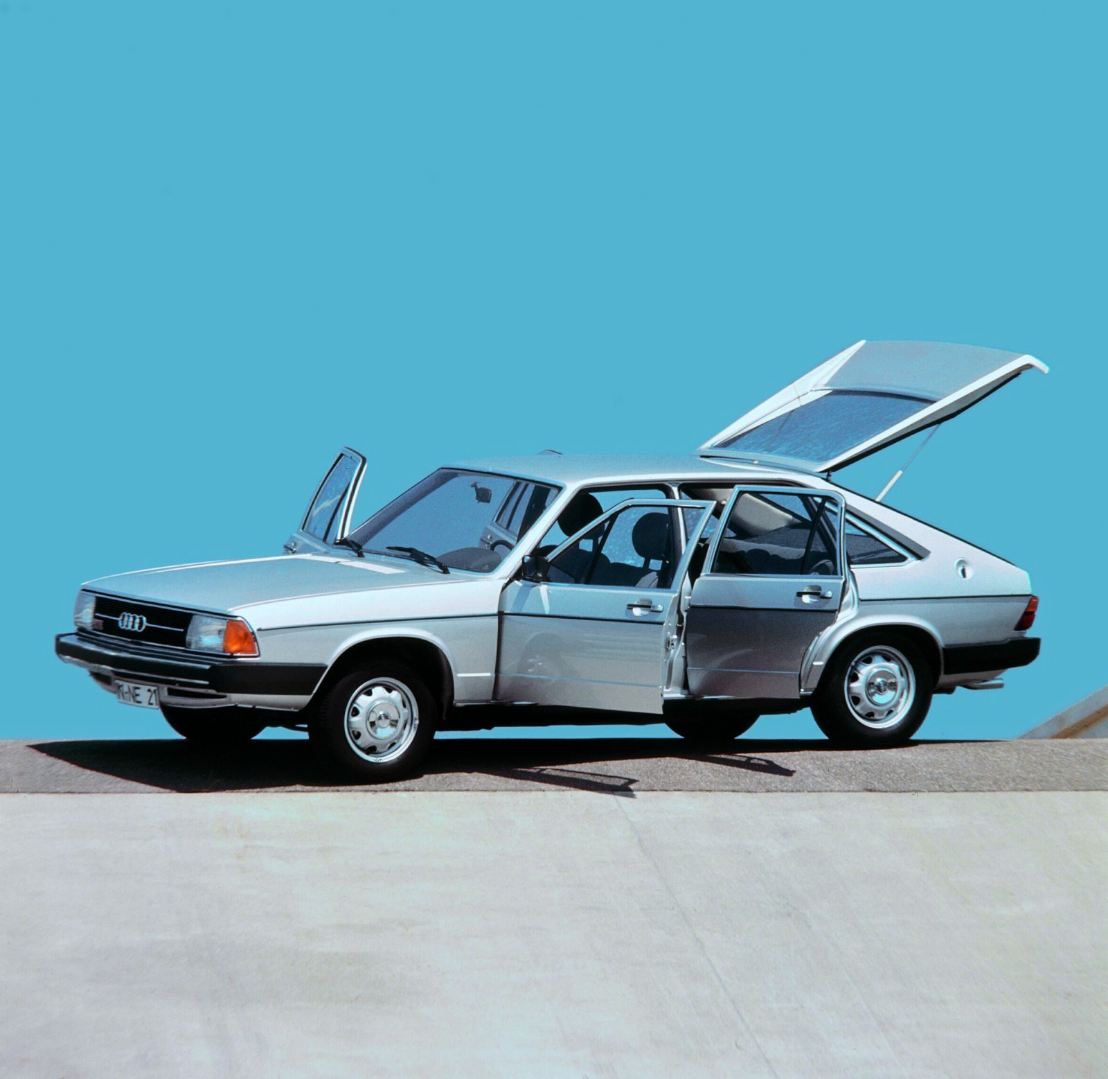 A250092_medium.jpg