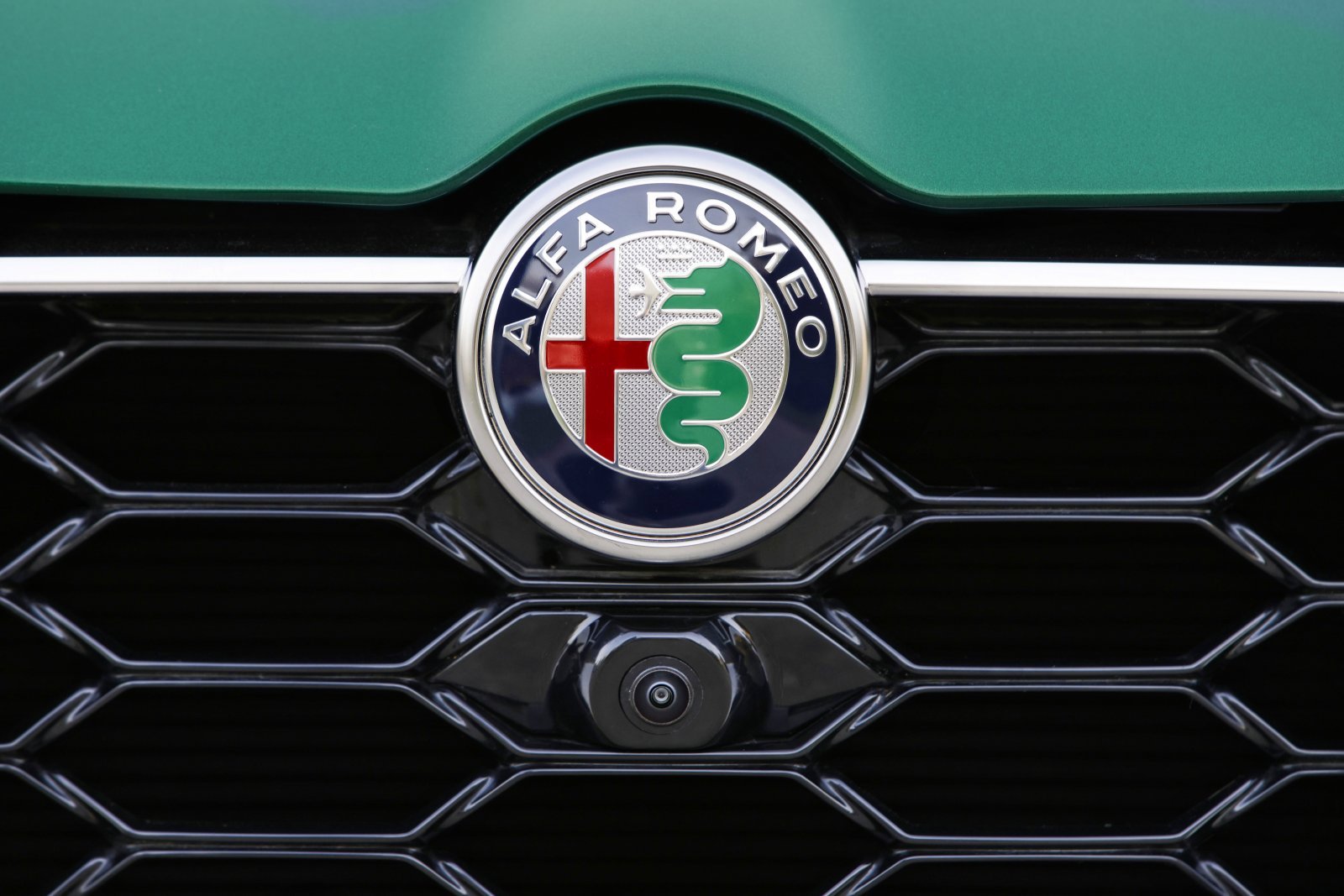 Alfa_Romeo_Tonale.jpg