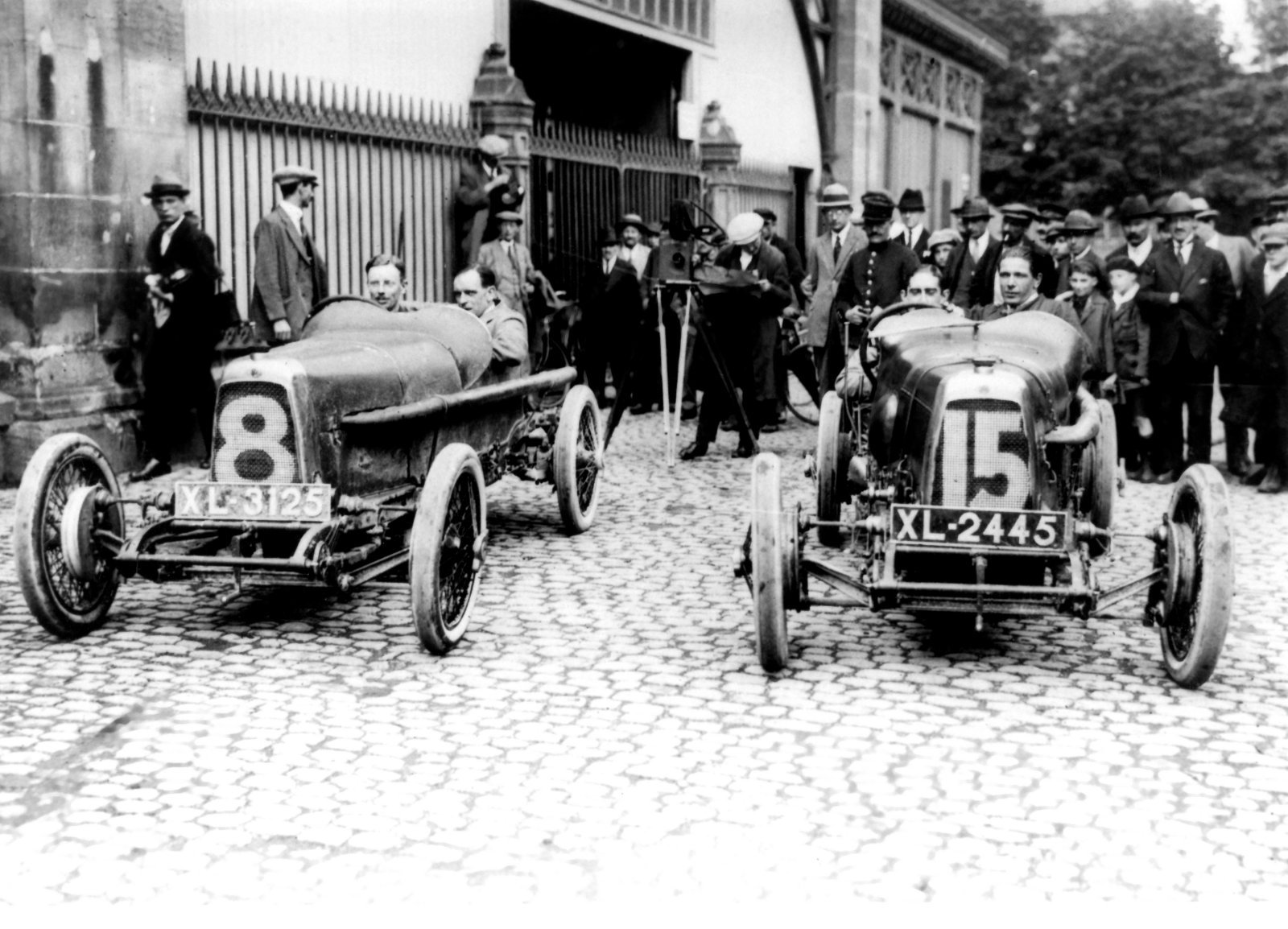 Aston_Martin_1922_GP_Images_01.jpg